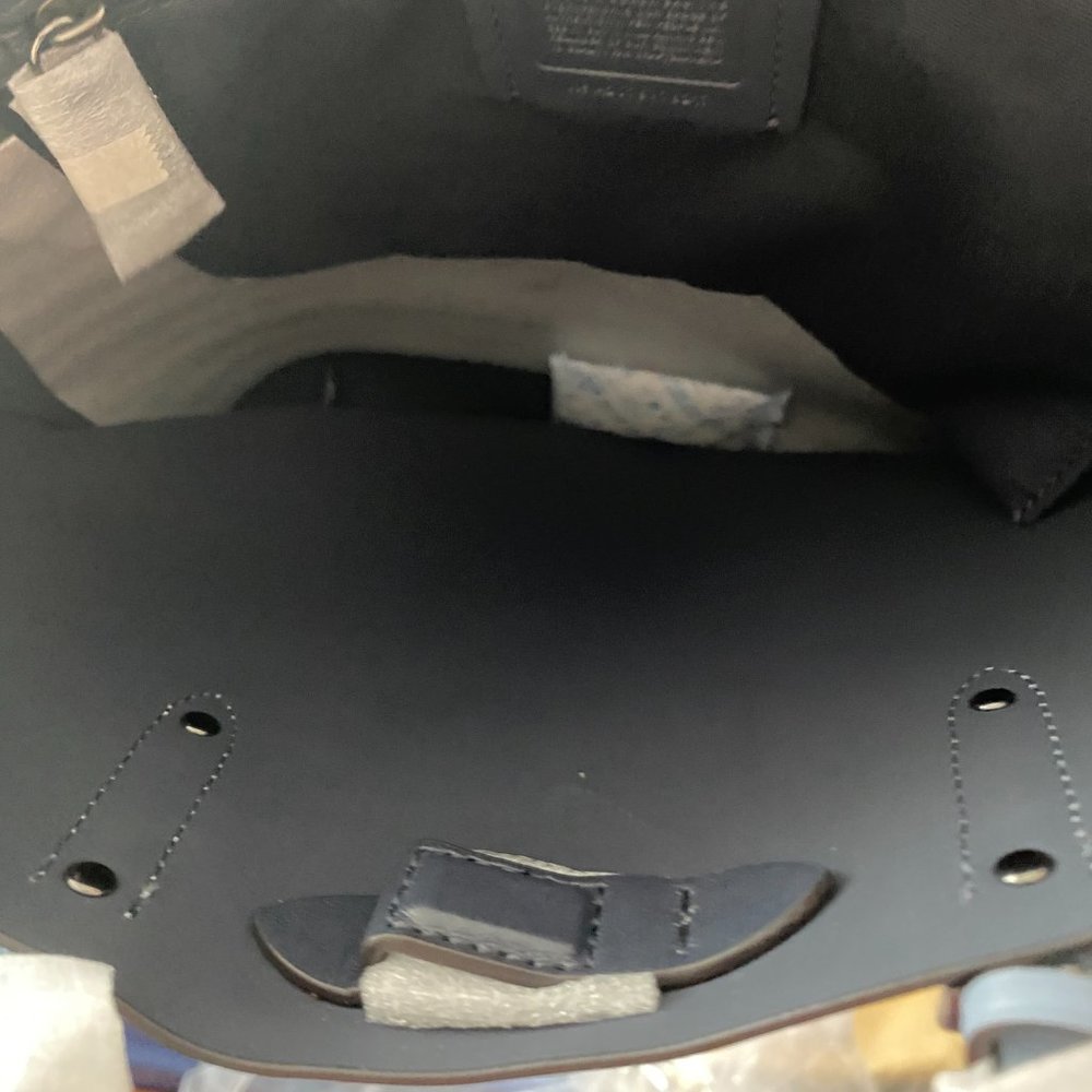 Coach Central Shopper Leather Tote - Picture 5 of 7